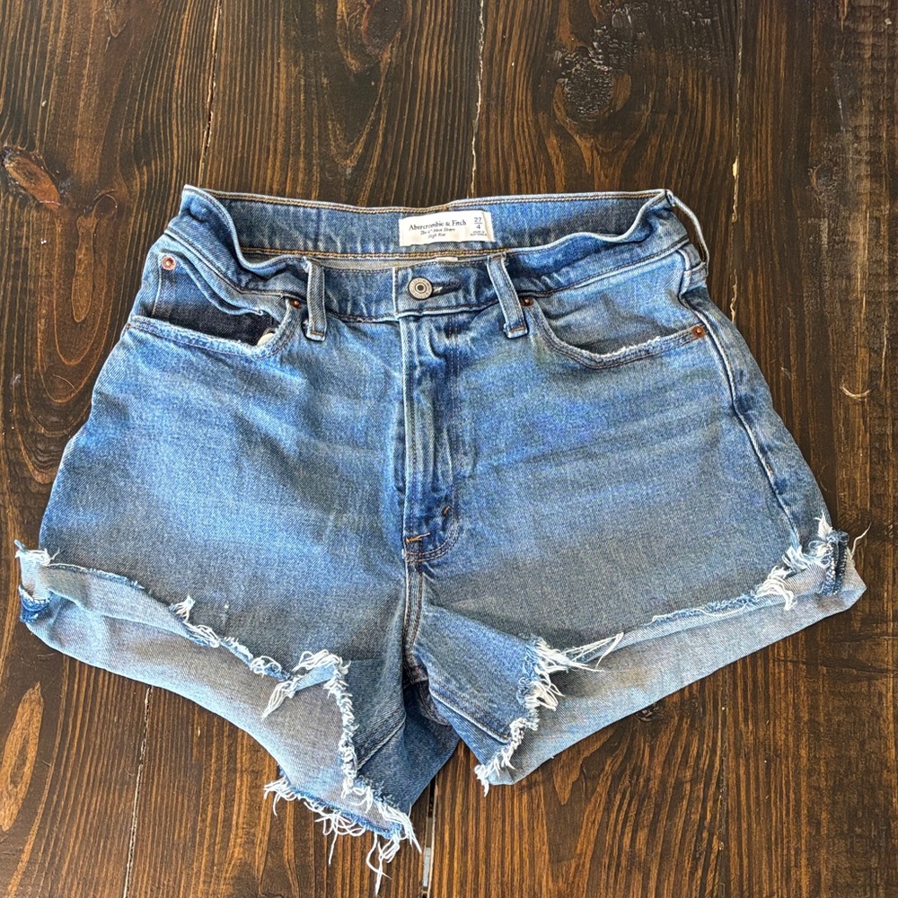 Abercrombie & Fitch High Rise Mom Shorts Curve Love